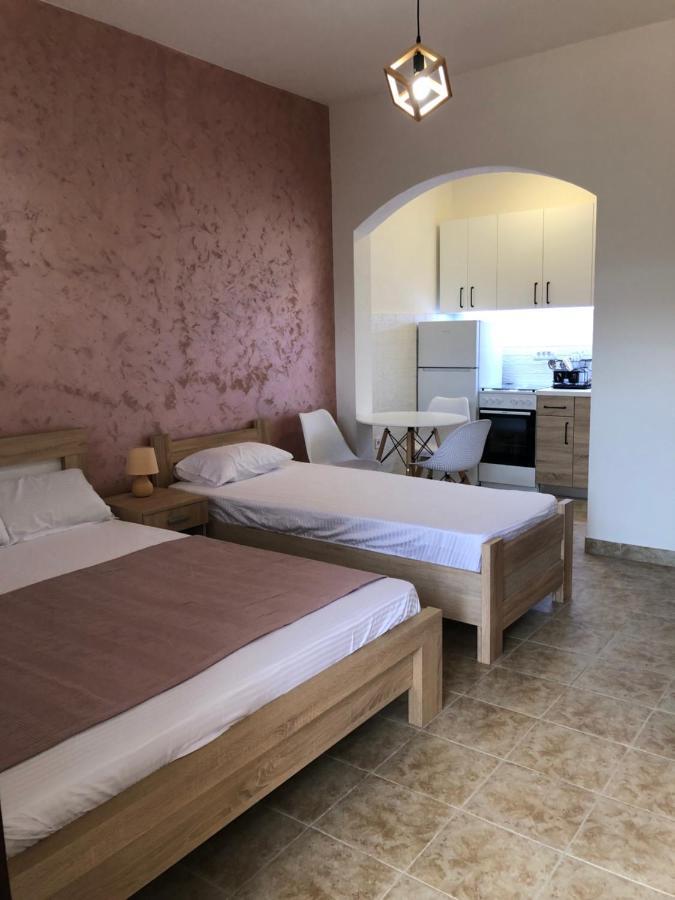 Cmiljanic Apartment *